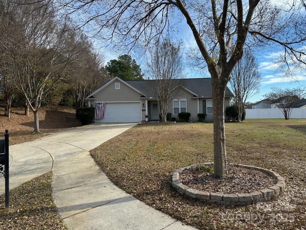 14048 Ballyshannon Ln., Charlotte, NC 28278