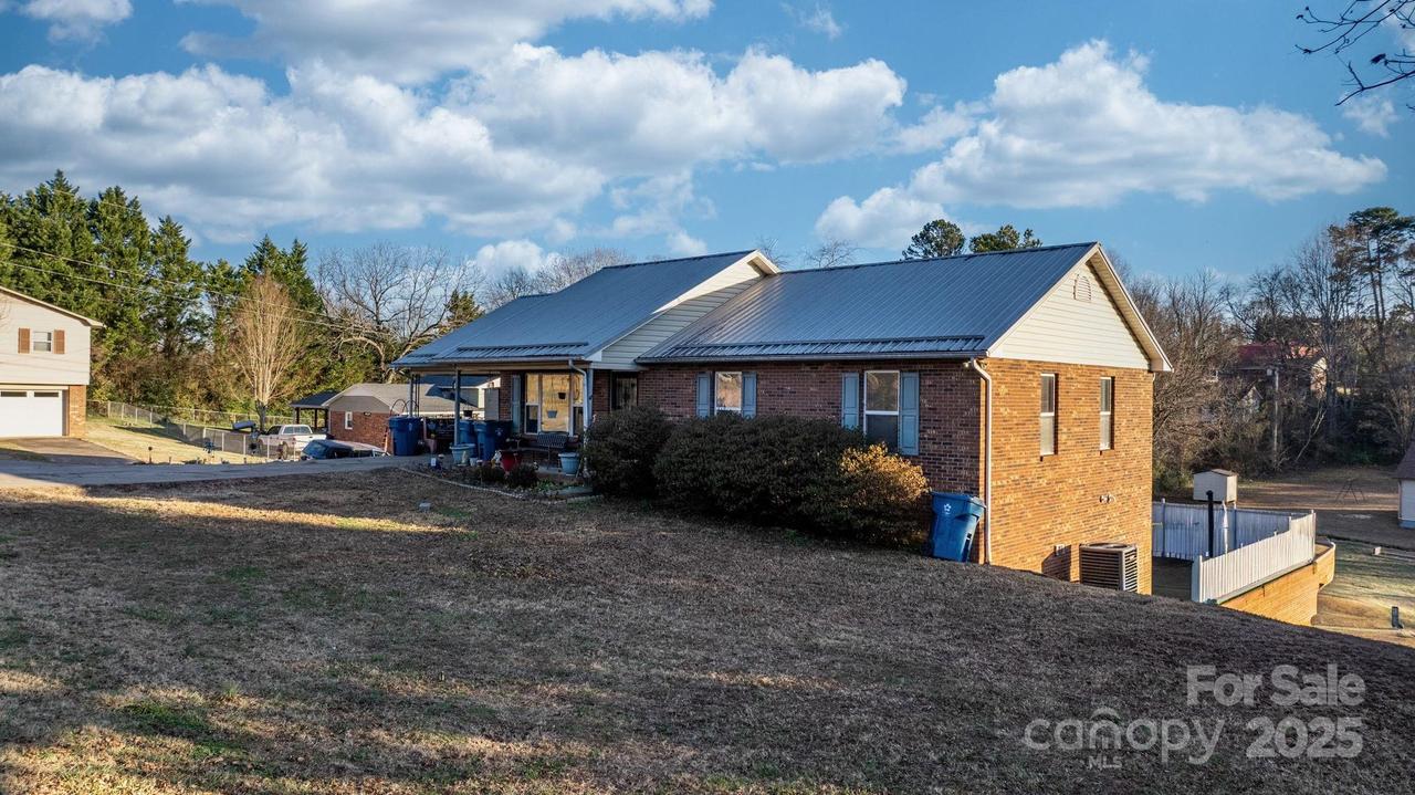 14 E Berkley Ave., Granite Falls, NC 28630