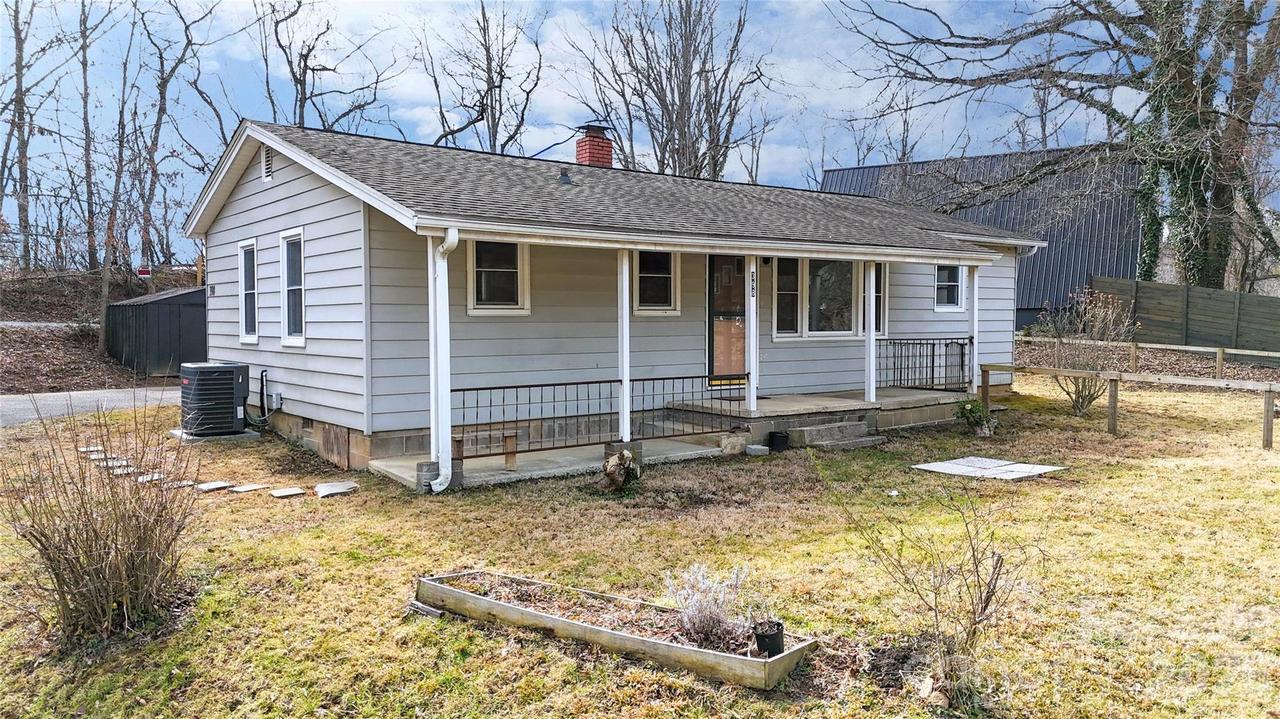 398 Sand Hill Rd., Asheville, NC 28806