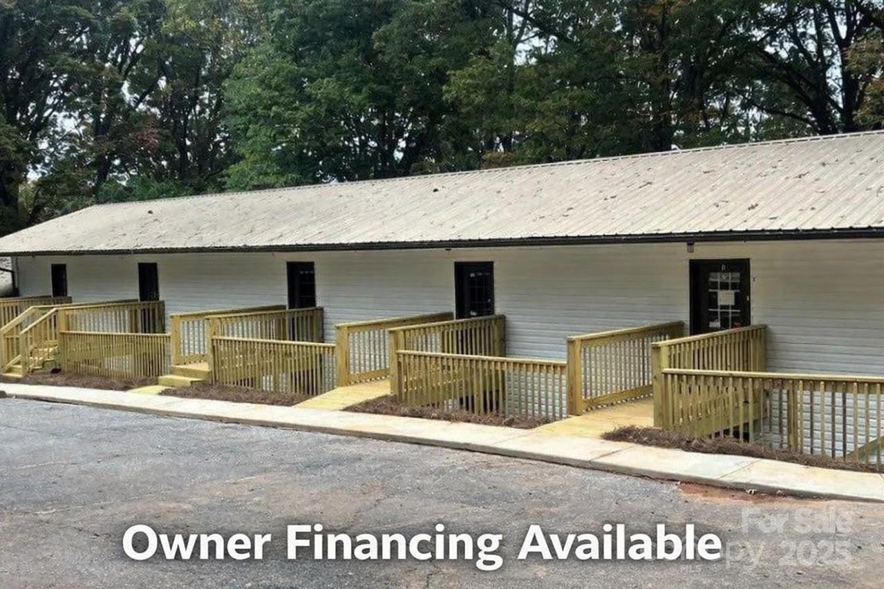 1090 7th Ave. #14, Hickory, NC 28601