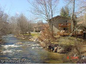 324 Mountain View Dr., Maggie Valley, NC 28751