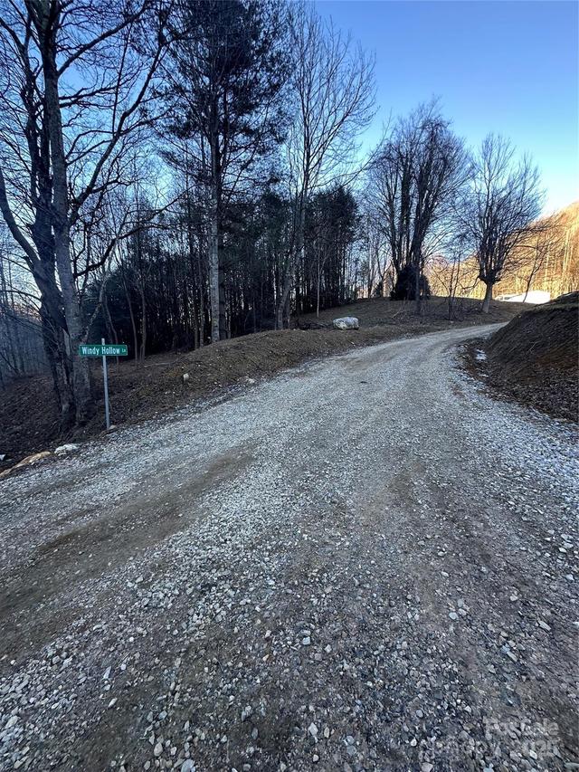 45 Windy Hollow Ln., Newland, NC 28657