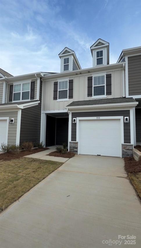 755 Kitfox Dr. #143, Concord, NC 28027