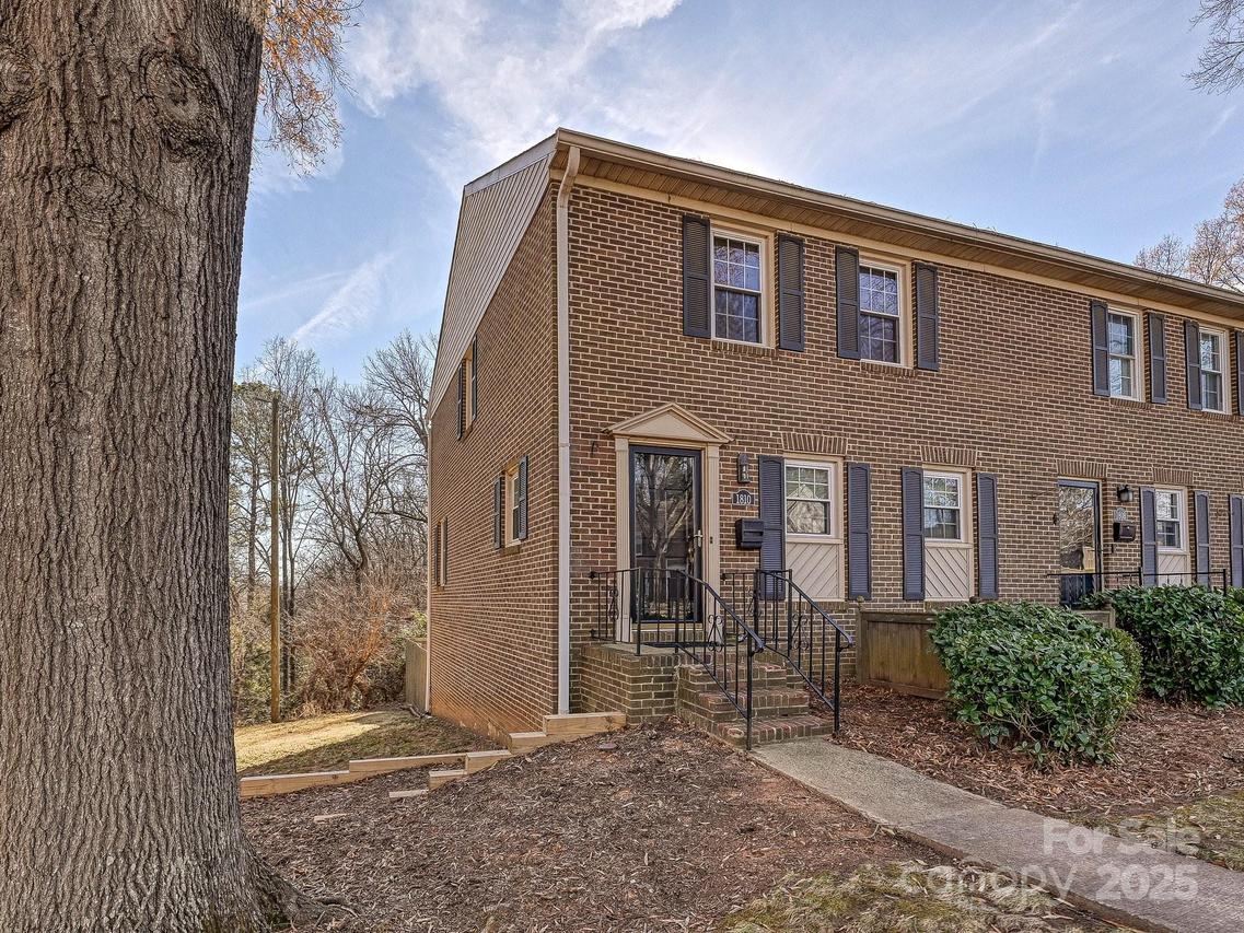 1810 Sabrina Ct., Charlotte, NC 28210