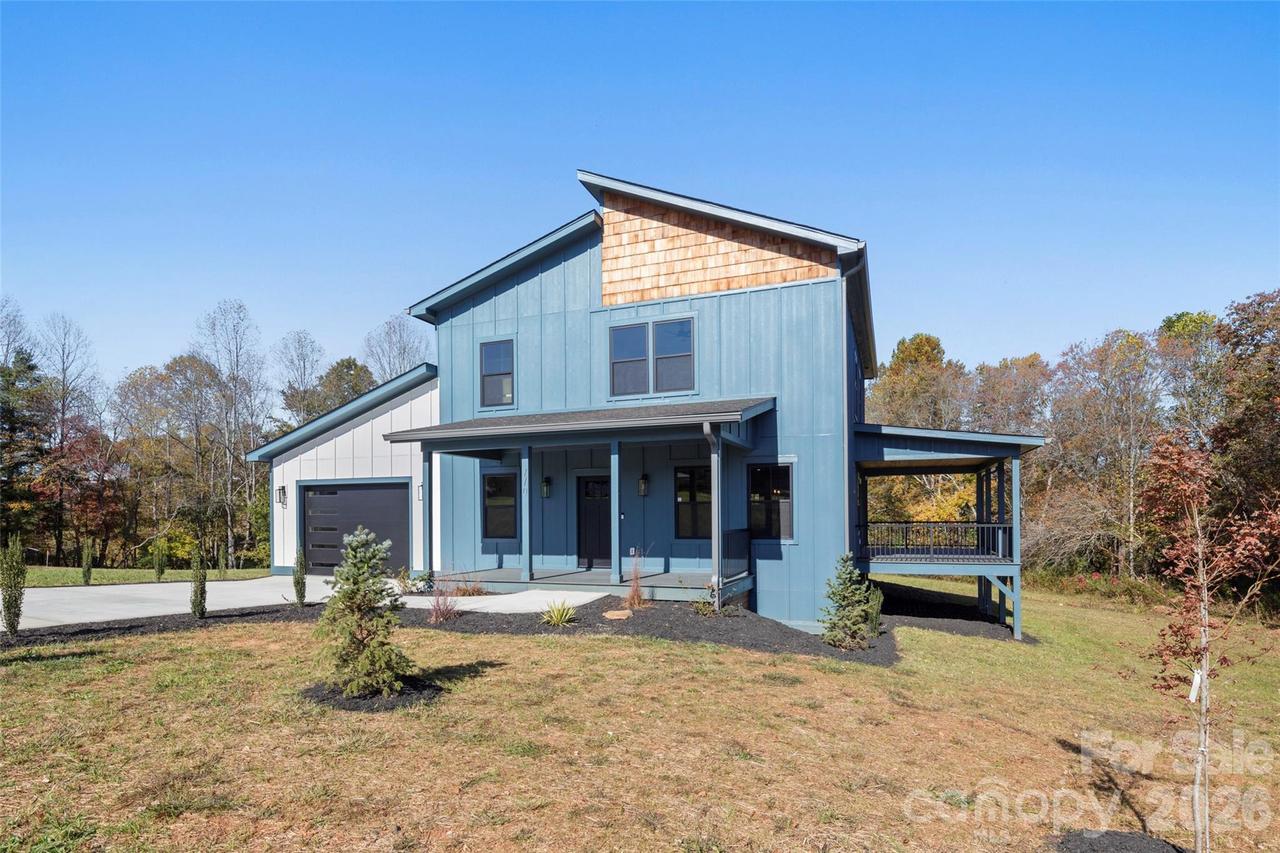 110 Scott Meadows Dr., Asheville, NC 28806