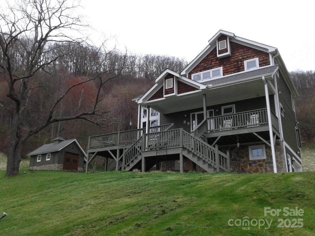 1201 Cathey Cove Rd., Waynesville, NC 28786