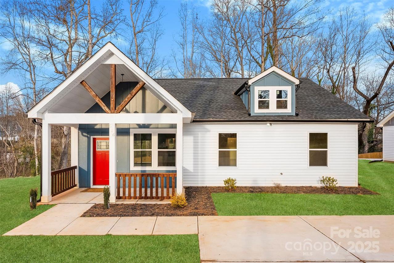 516 N Mulberry St., Cherryville, NC 28021