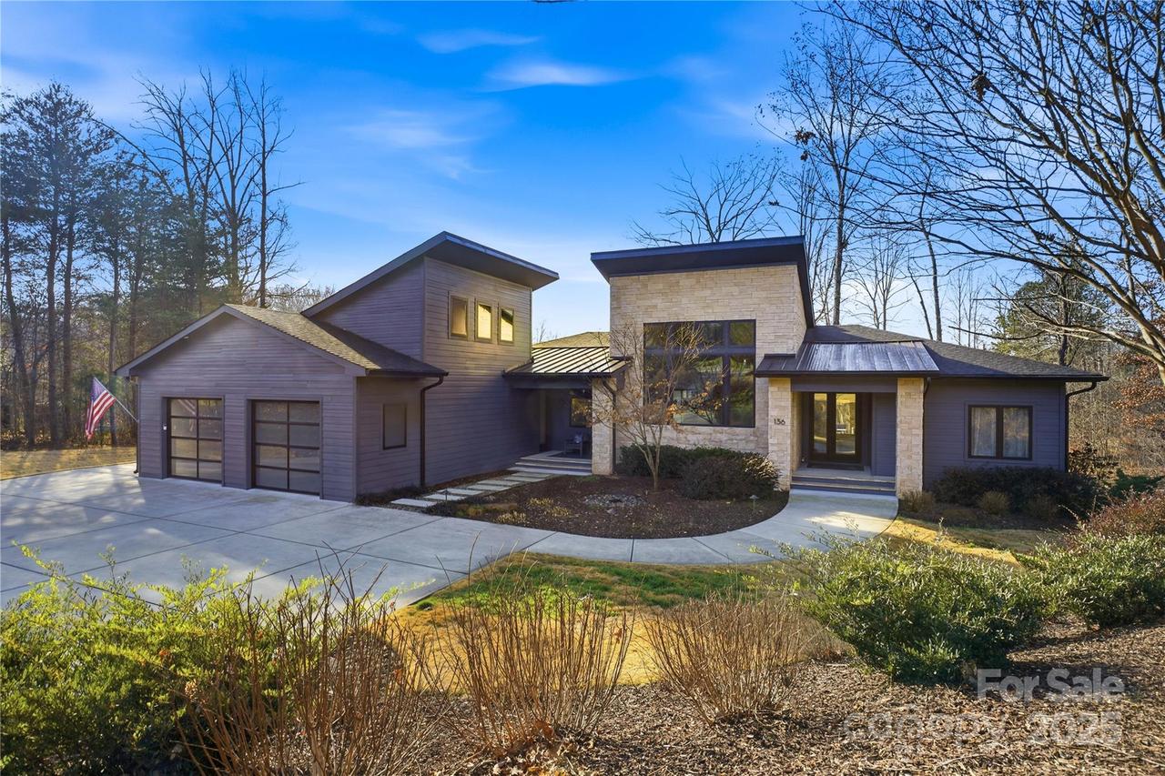 136 Cedar Woods Dr., Mooresville, NC 28117