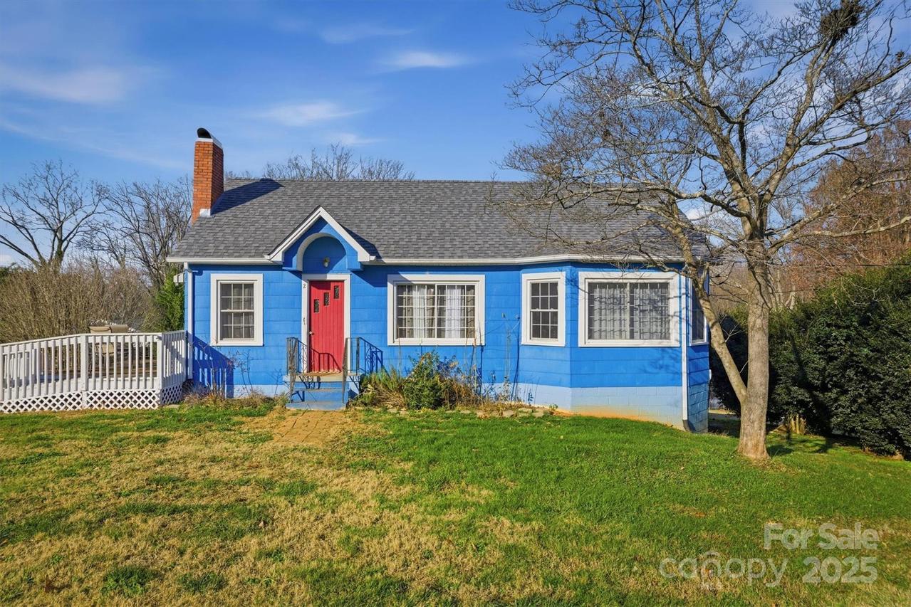 2 Sterling Ave., Granite Falls, NC 28630