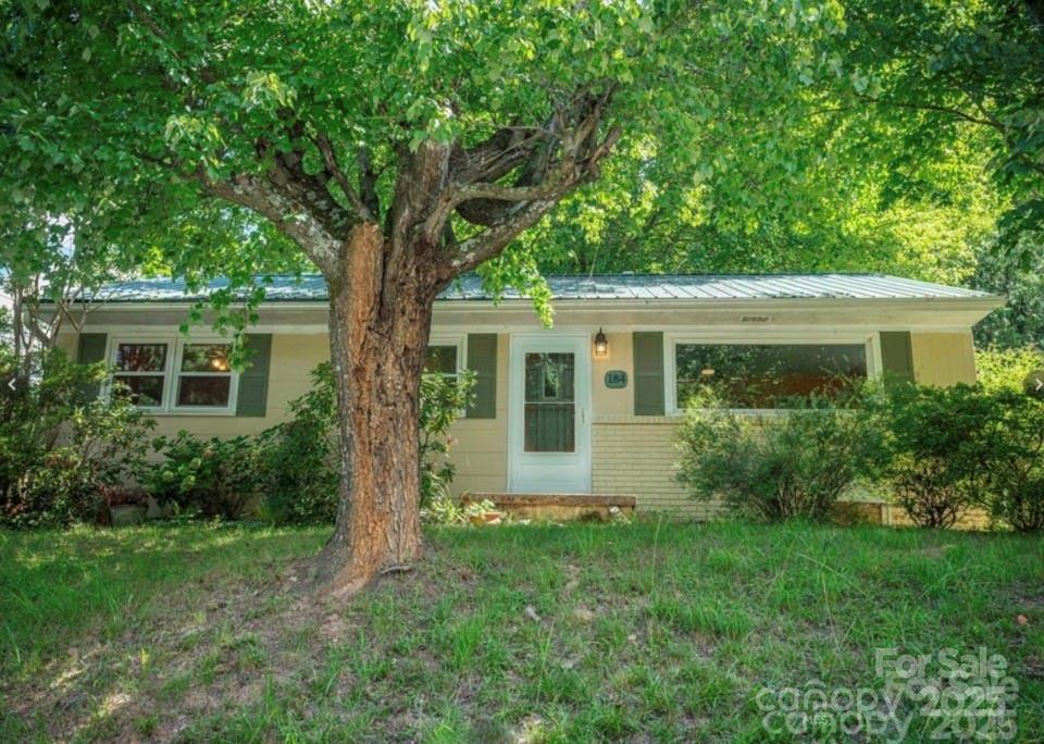 184 London Rd., Asheville, NC 28803