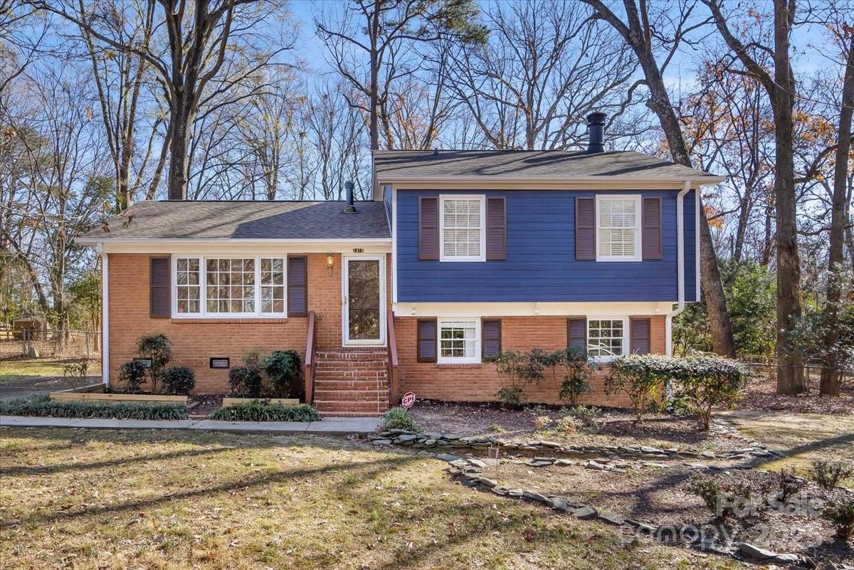2418 Vista Dr., Charlotte, NC 28212