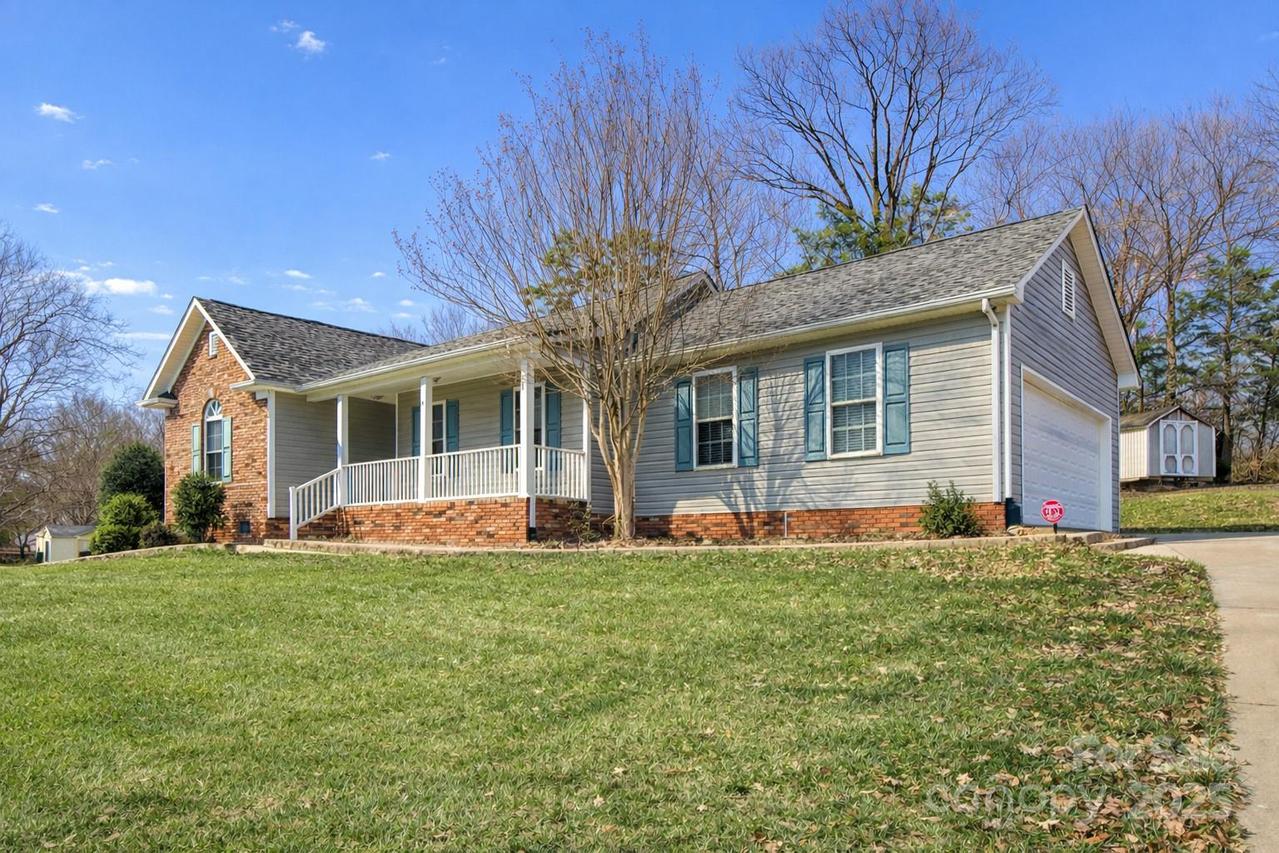 125 Fritzvon Dr., Mount Pleasant, NC 28124