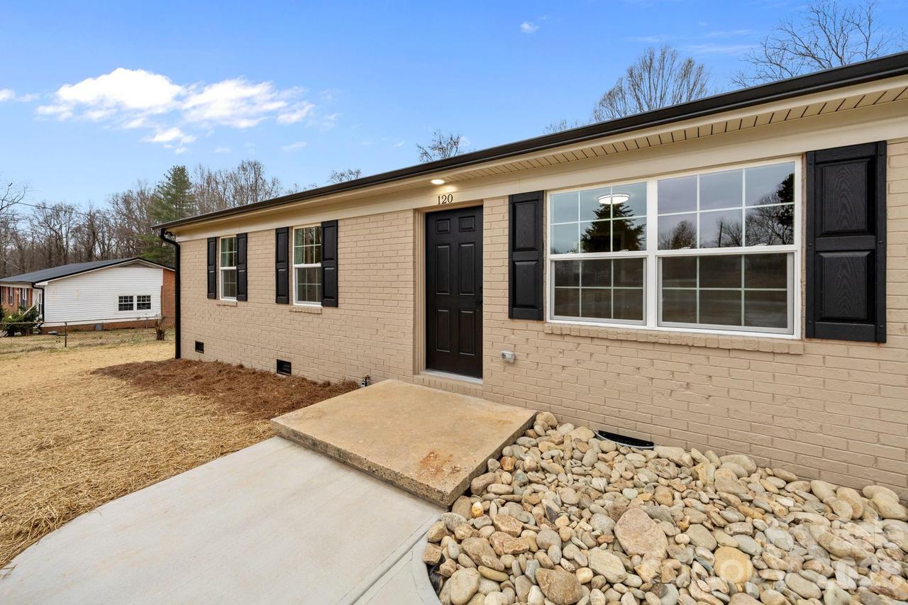 120 Independence Loop, Statesville, NC 28625