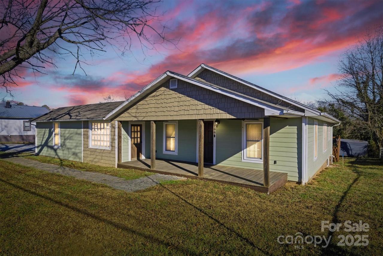 166 Duke St., Granite Falls, NC 28630