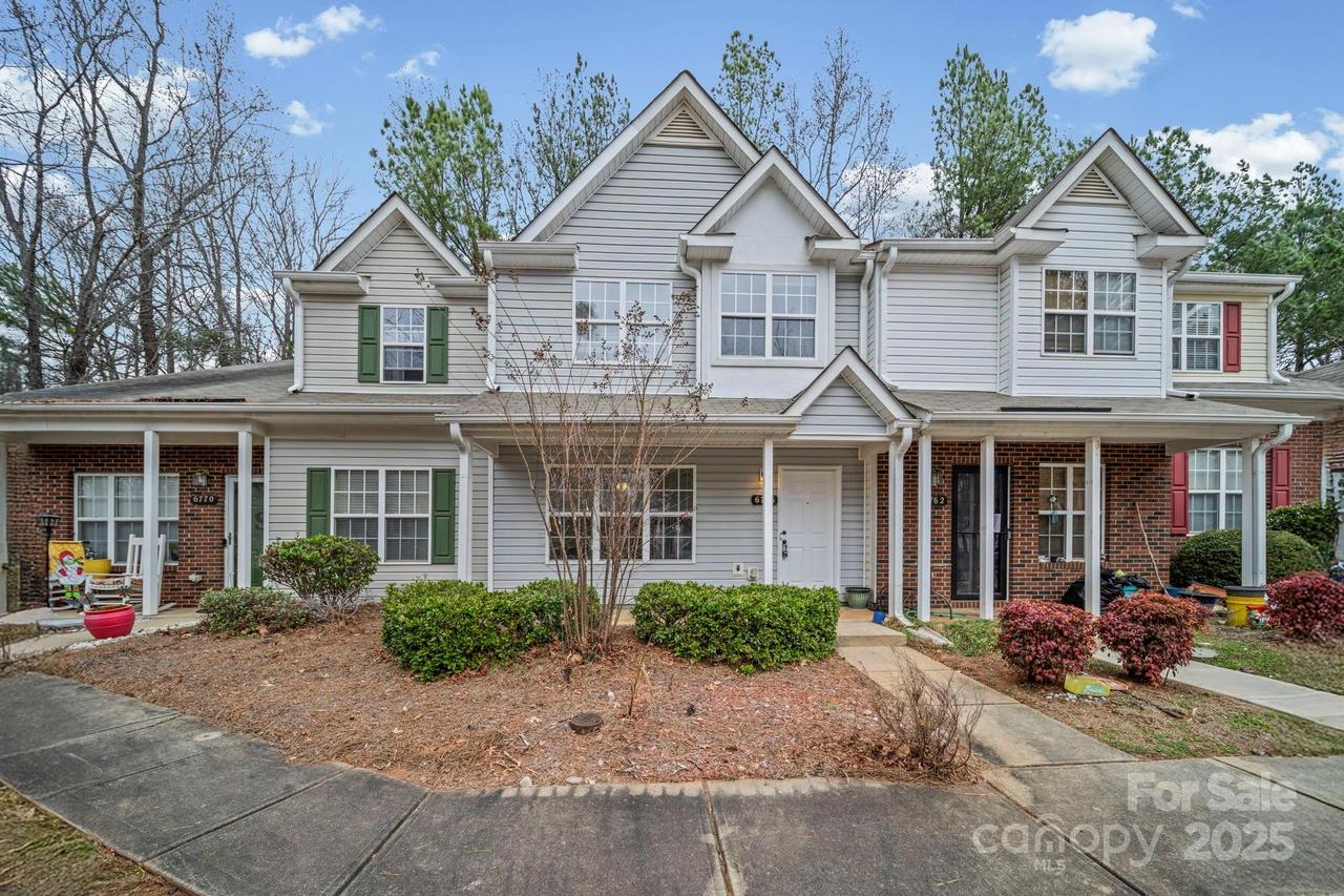 6766 Cypress Tree Ln., Charlotte, NC 28215