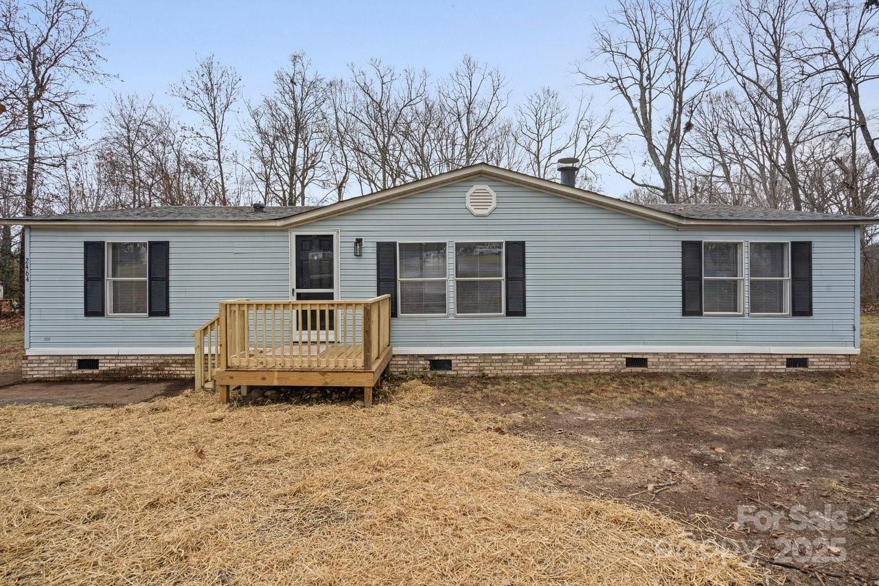 2464 Puetts Chapel Rd., Bessemer City, NC 28016