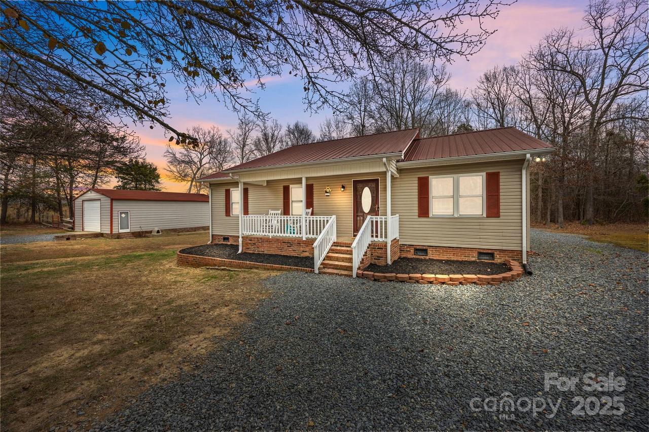 184 Danritch Dr., Richfield, NC 28137