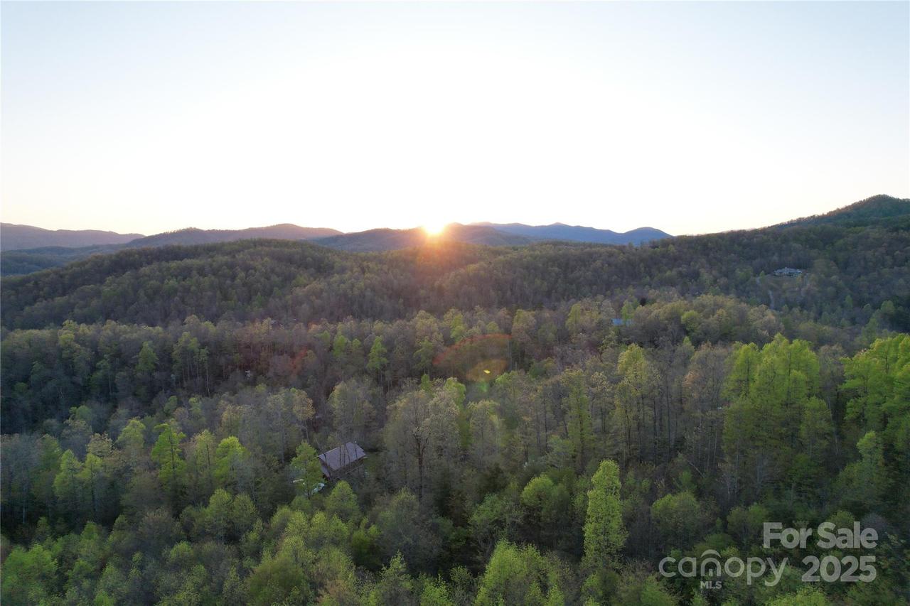 99999 Old Fort Rd., Black Mountain, NC 28711