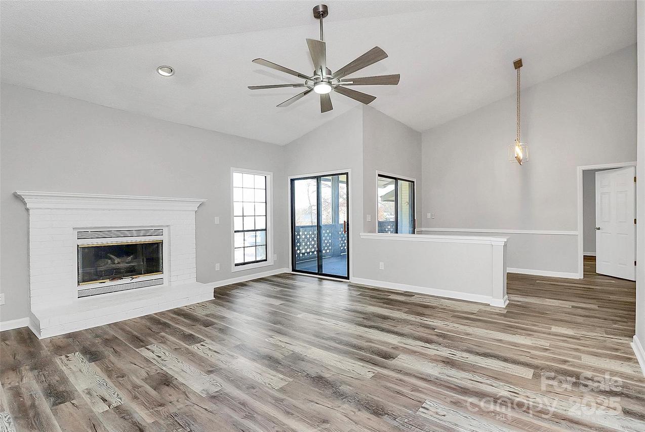 5810 Harris Grove Ln., Charlotte, NC 28212