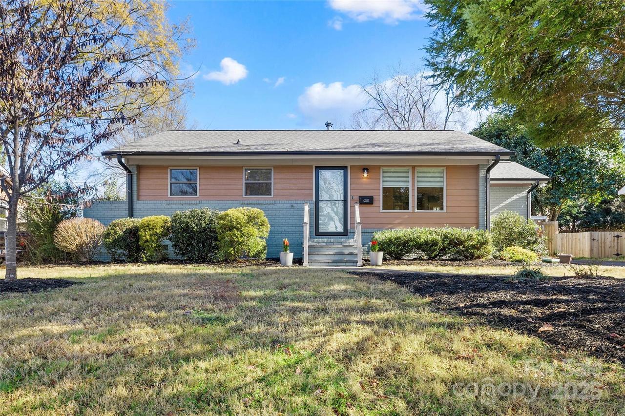 4017 Abbeydale Dr., Charlotte, NC 28205