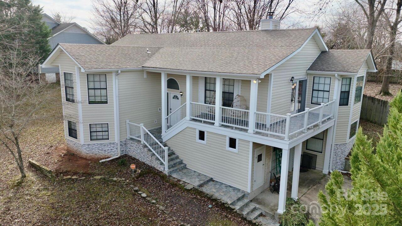 2815 Bustlehead Ct., Charlotte, NC 28262