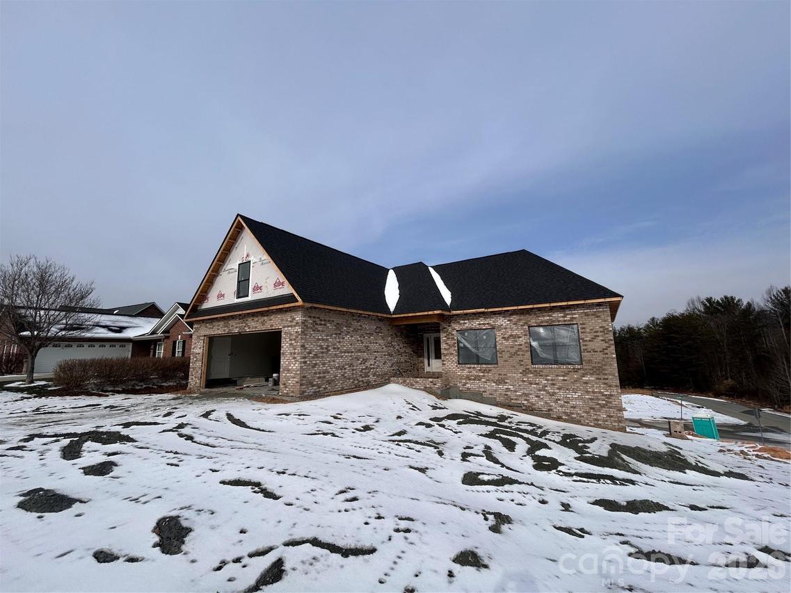 426 Huntington Woods St., Lenoir, NC 28645