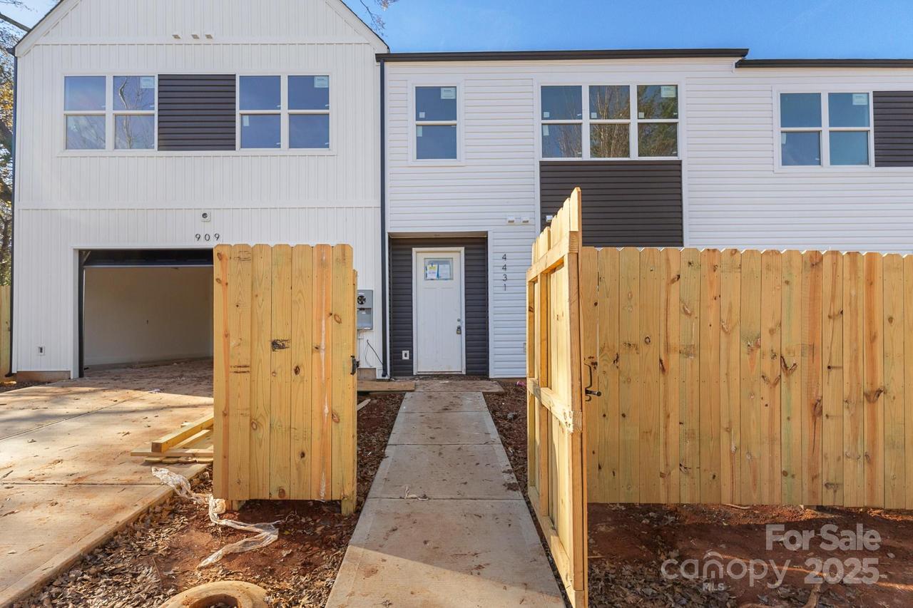 4431 Fair St., Charlotte, NC 28208