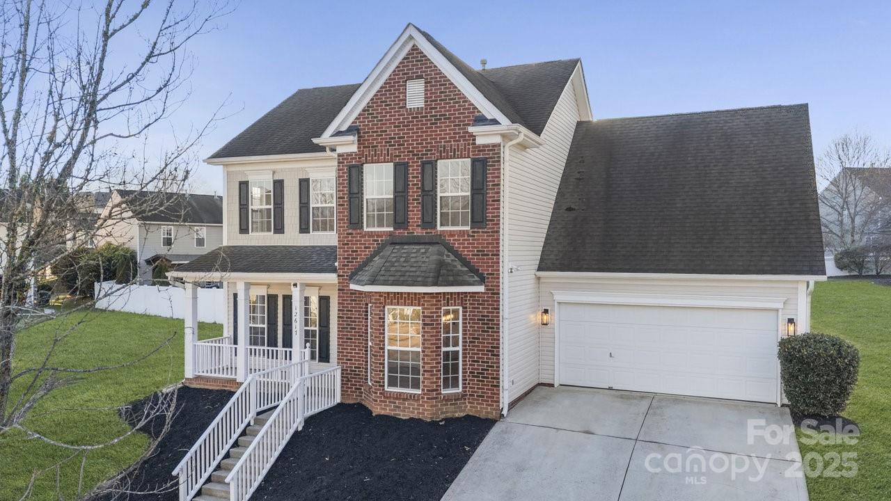 12617 Coral Sunrise Dr., Huntersville, NC 28078