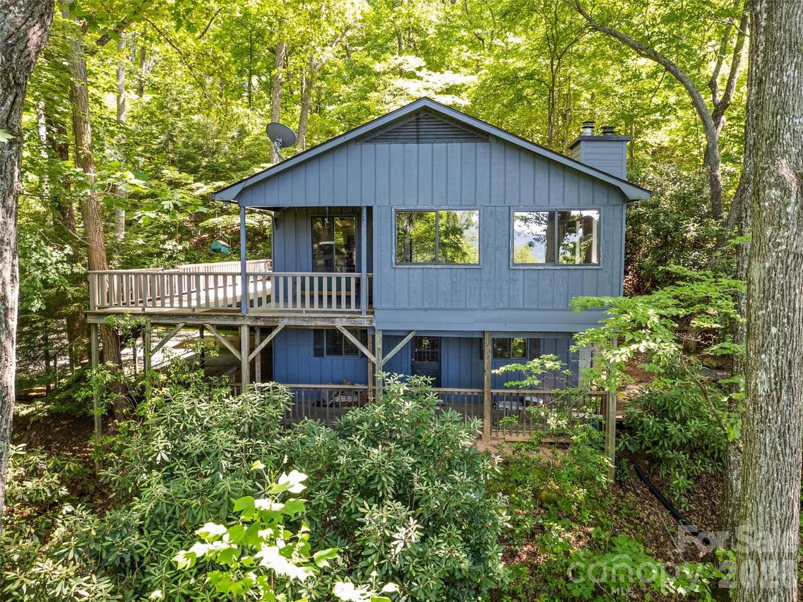 1392 Mount Chalet Rd., Canton, NC 28716