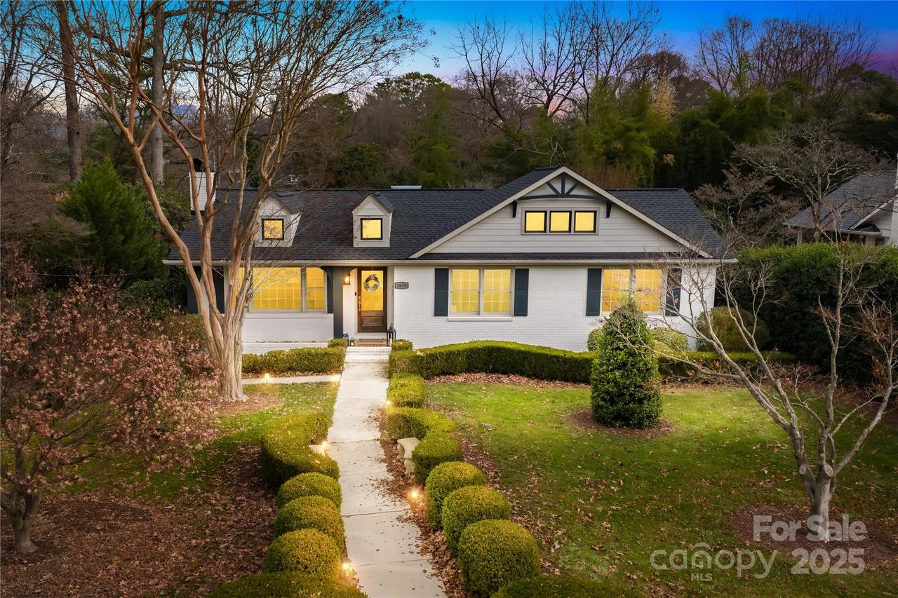 1639 Wensley Dr., Charlotte, NC 28210
