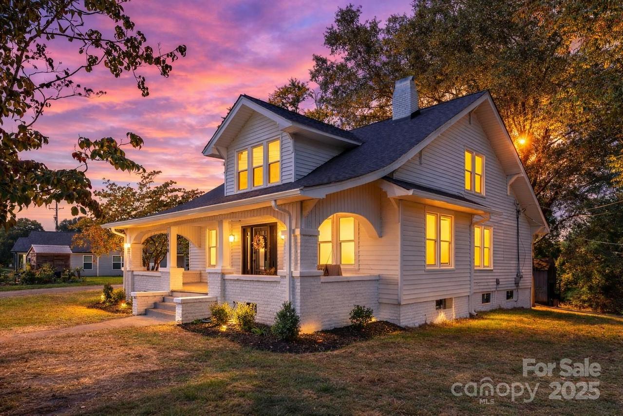 1590 S Center St., Hickory, NC 28602