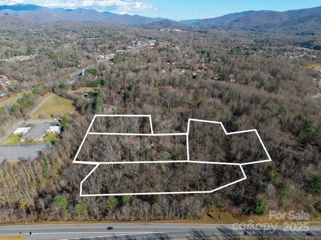 67 Shawnee Tr., Asheville, NC 28805