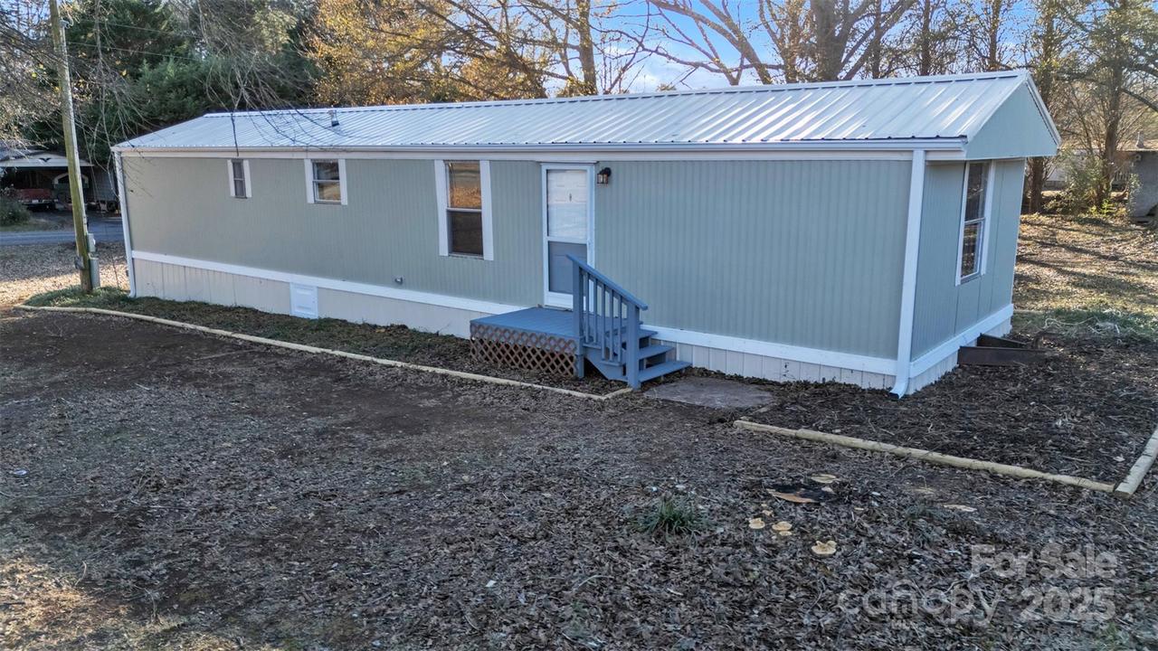 4179 Deerfield Dr., Maiden, NC 28650