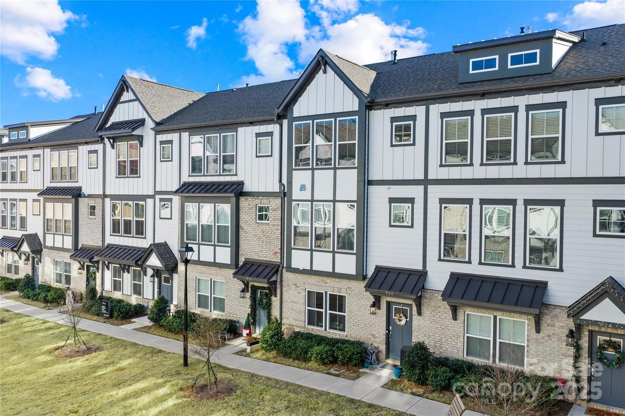 920 Mary Max Dr., Davidson, NC 28036