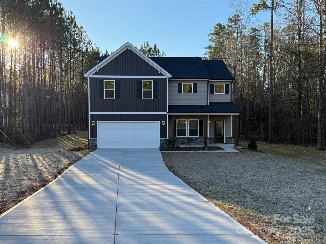 229 Grissom Dr., Gastonia, NC 28052