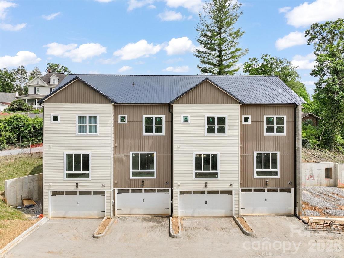 45 Richland St., Waynesville, NC 28786