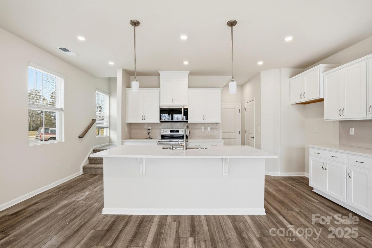 2135 Vinyasa Ln., Charlotte, NC 28215