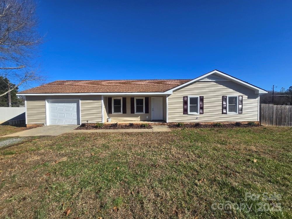 723 Edgehill Dr., Monroe, NC 28110