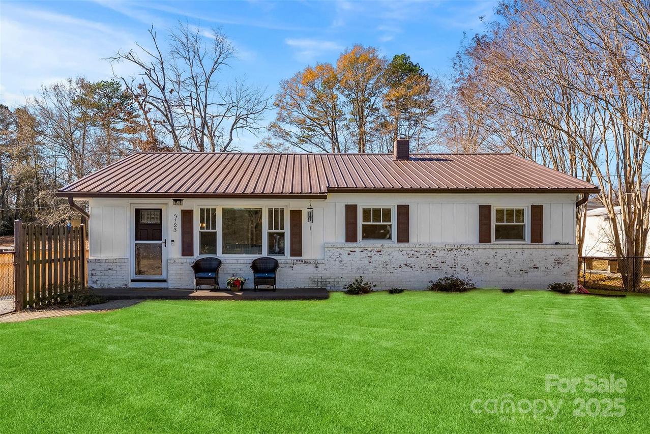 3723 Dallas High Shoals Hwy., Dallas, NC 28034