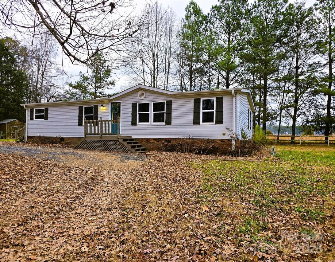 130 Autumn Glen Dr., Rockwell, NC 28138