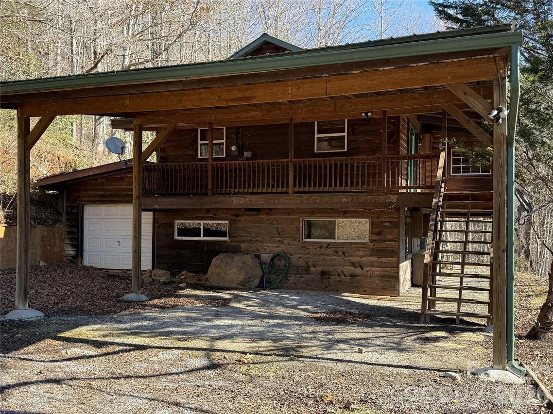 298 Timbuktu Rd., Sylva, NC 28779
