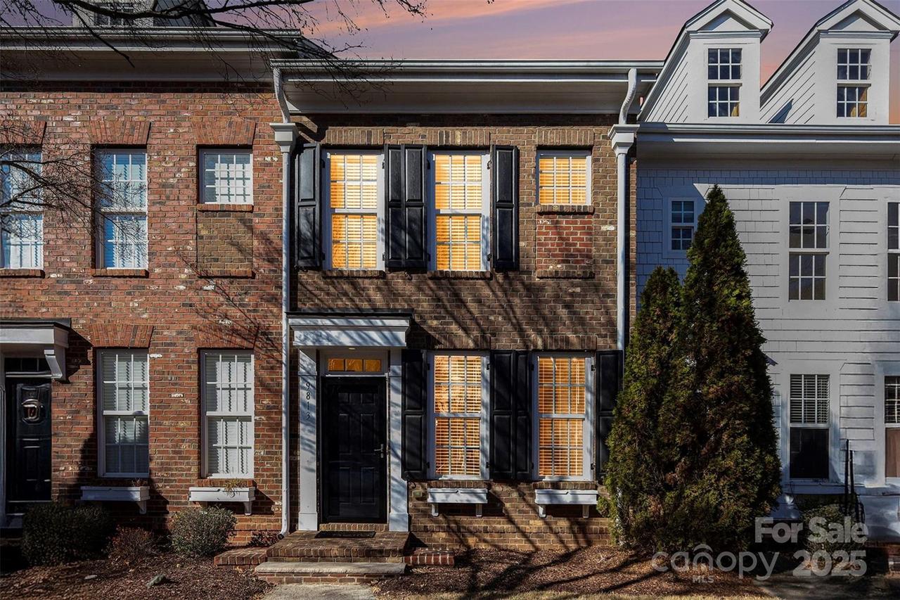 9813 Longstone Ln., Charlotte, NC 28277