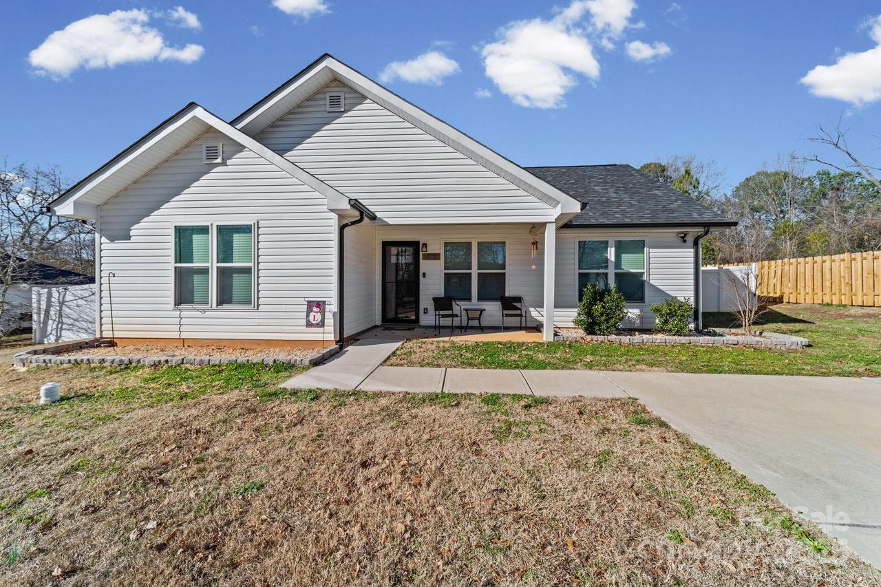 614 Wagner Cir., Gastonia, NC 28054