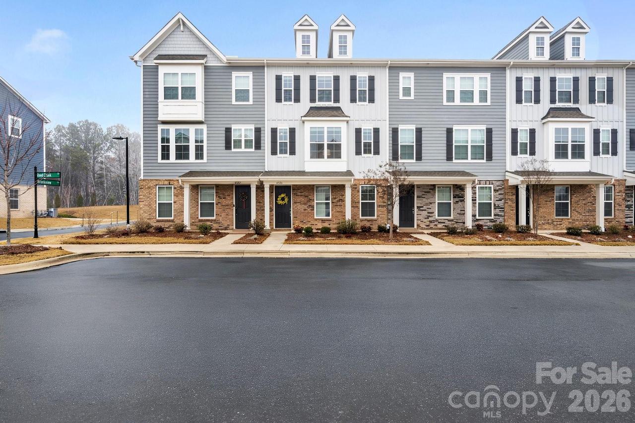 4326 Reed Creek Dr., Sherrills Ford, NC 28673