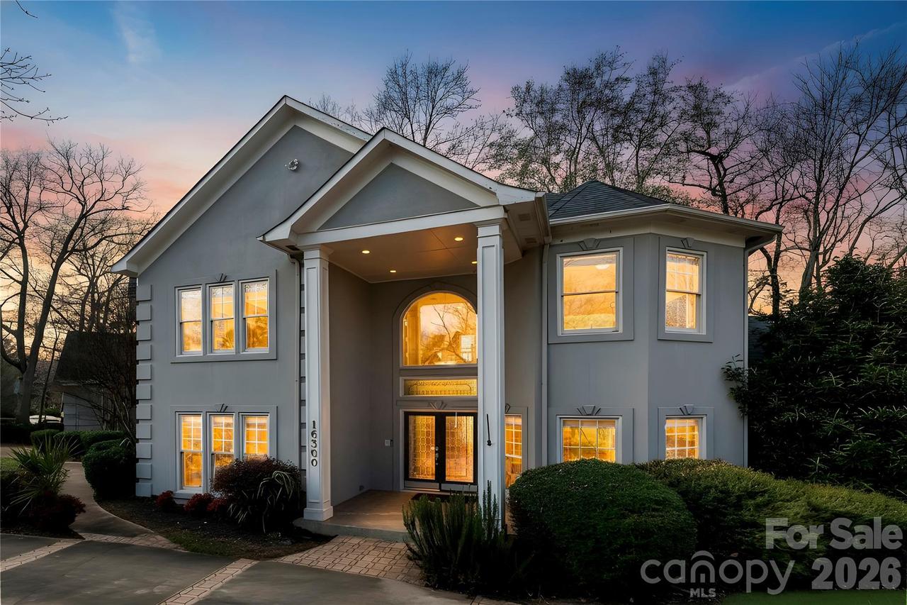 16300 Autumn Creek Ct., Charlotte, NC 28278