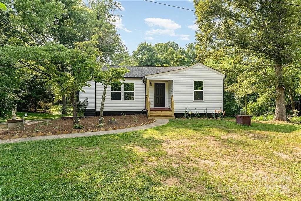 5582 Davis Rd., Walkertown, NC 27051