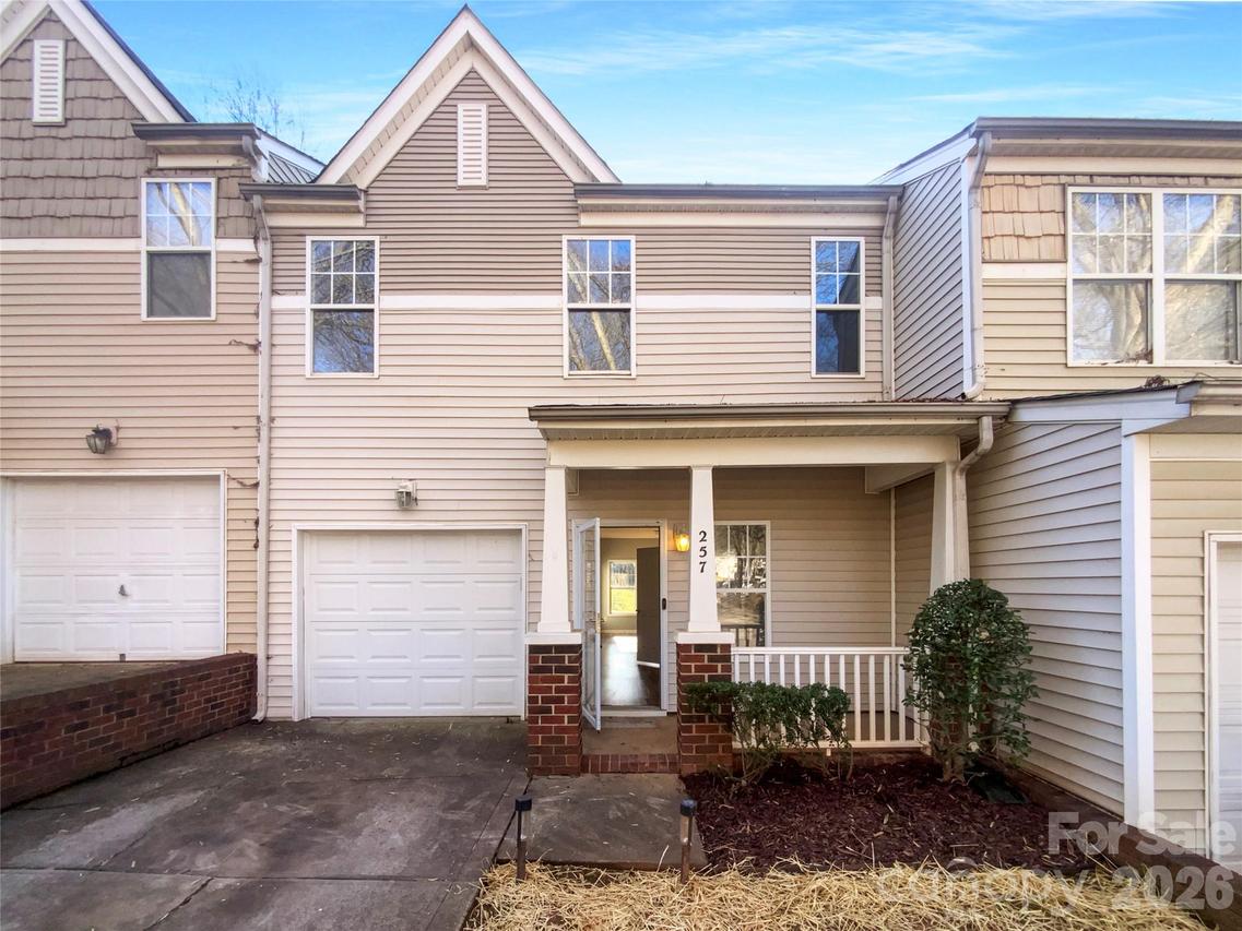 257 Doughton Ln., Charlotte, NC 28217