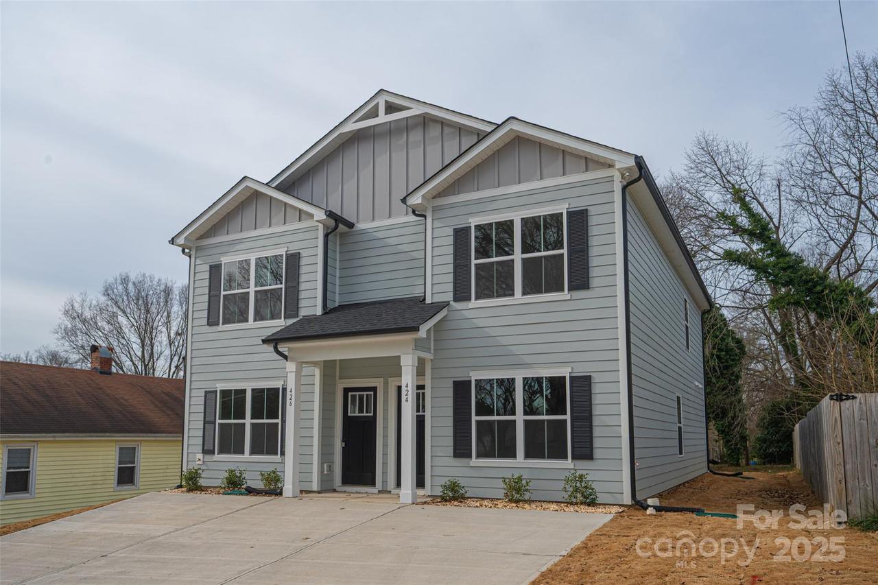 424 S 2nd St., Hickory, NC 28602