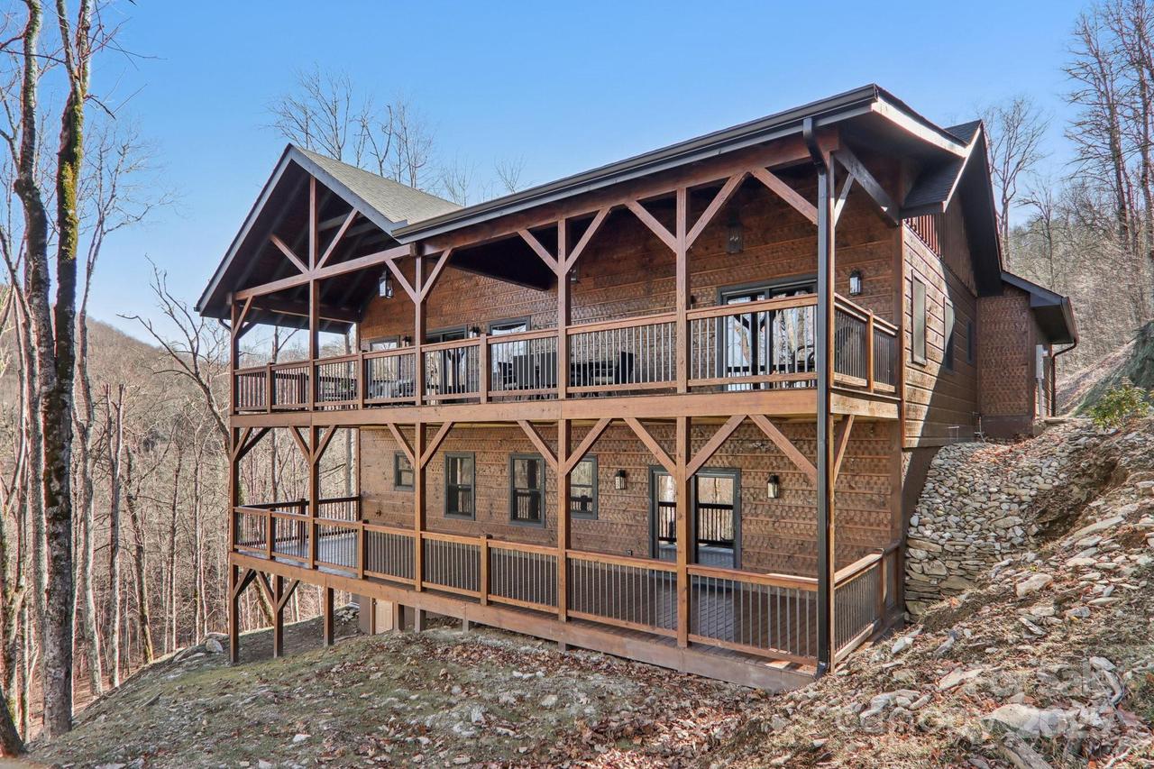 102 Iga Tr., Maggie Valley, NC 28751