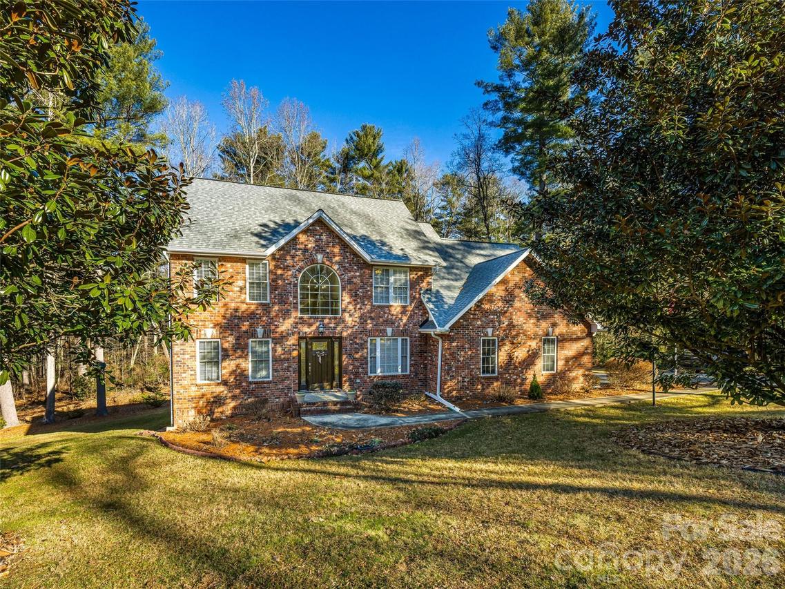 105 Boyd Dr., Flat Rock, NC 28731